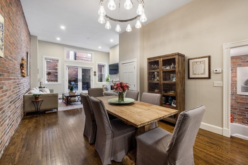 290 North Street interior